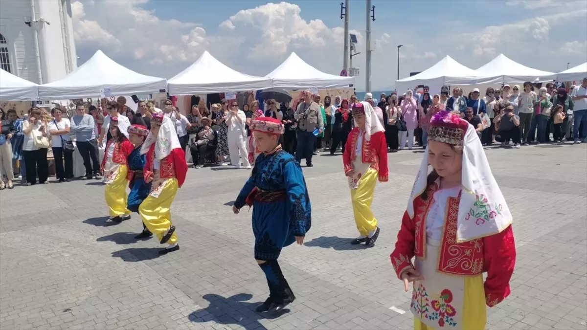 Mudanya'da Yıl Sonu Sergisi Açıldı