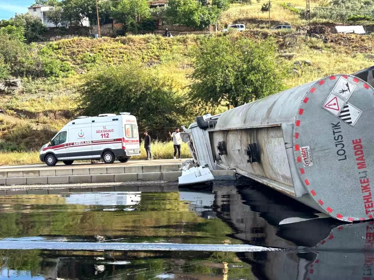 Osmaniye'de Petrol Yüklü Tanker Devrildi