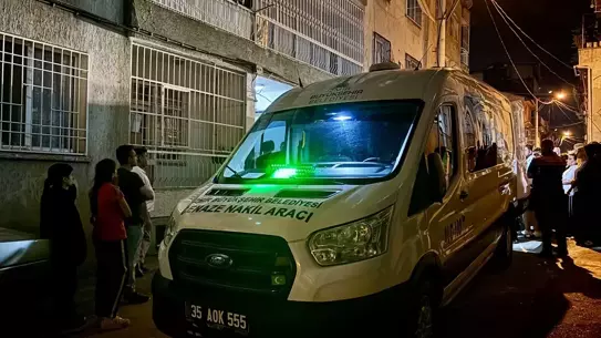İzmir'de Kadın Eşini Öldürdü