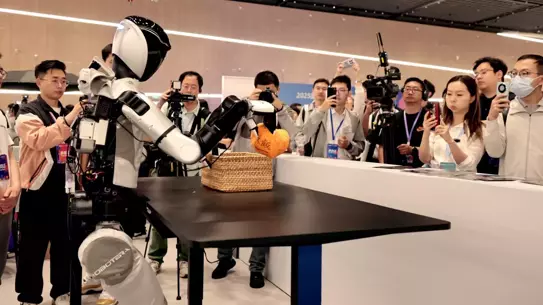 2025 İnsansı Robot Yarışması Şanghay'da Başladı