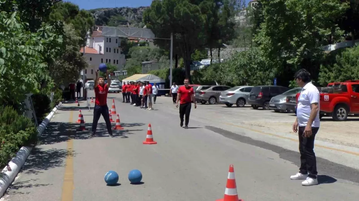 Muğla İtfaiyesi, Personelinin Fiziksel Yeterliliğini Test Ediyor
