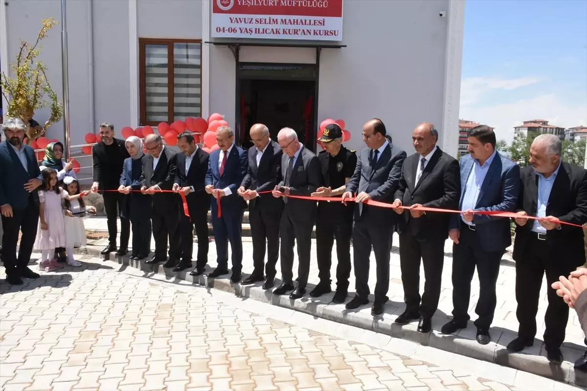 Yeni Camii ve Kuran Kursu Açıldı