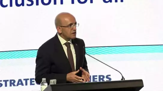 Hazine ve Maliye Bakanı Mehmet Şimşek: "İslami finansman, günümüzde karşılaştığımız zorlukları düşündüğümüzde faydalı bir güzergâh ortaya çıkarabilir"