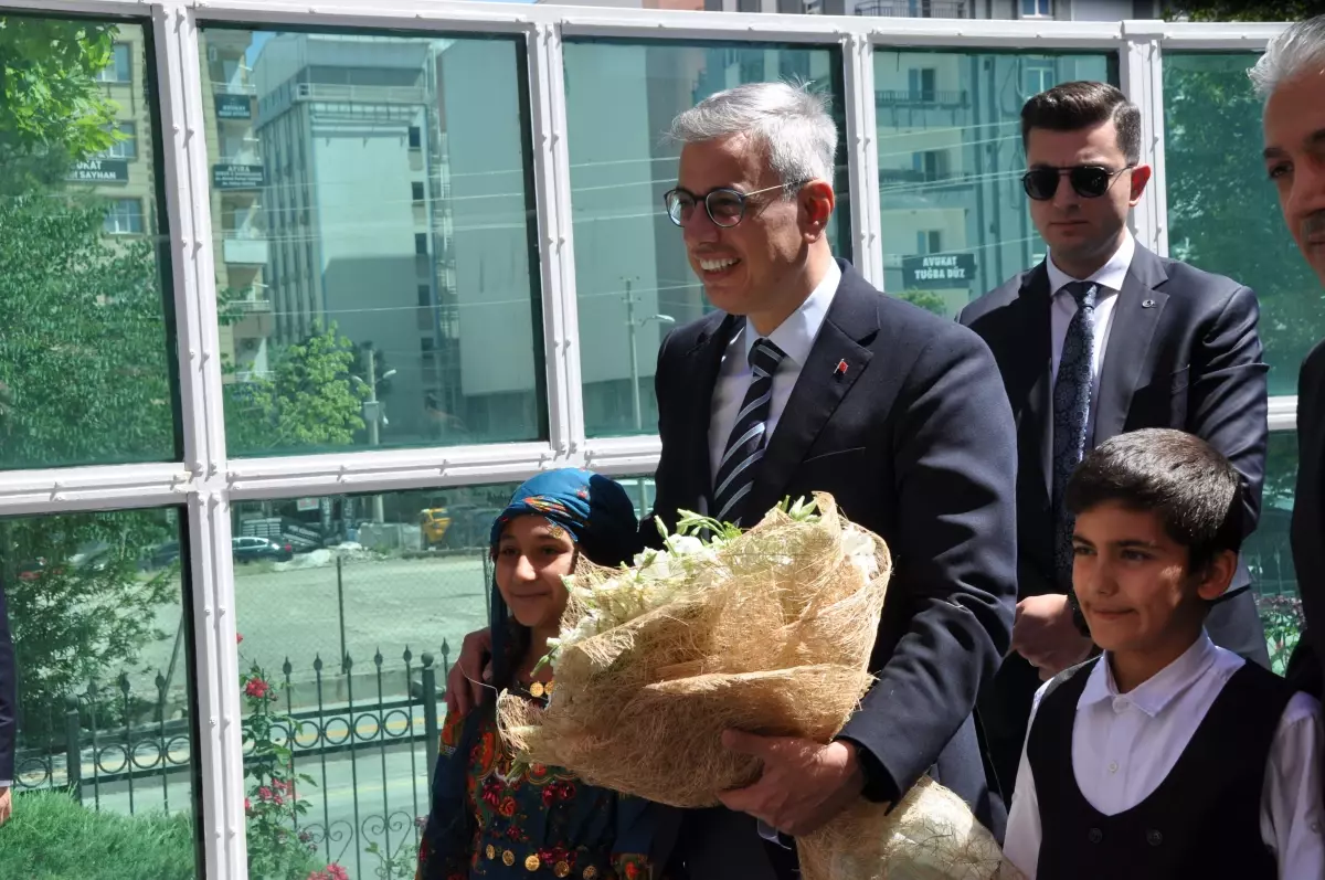 Bakan Memişoğlu: Suriye'ye sağlık desteği vereceğiz