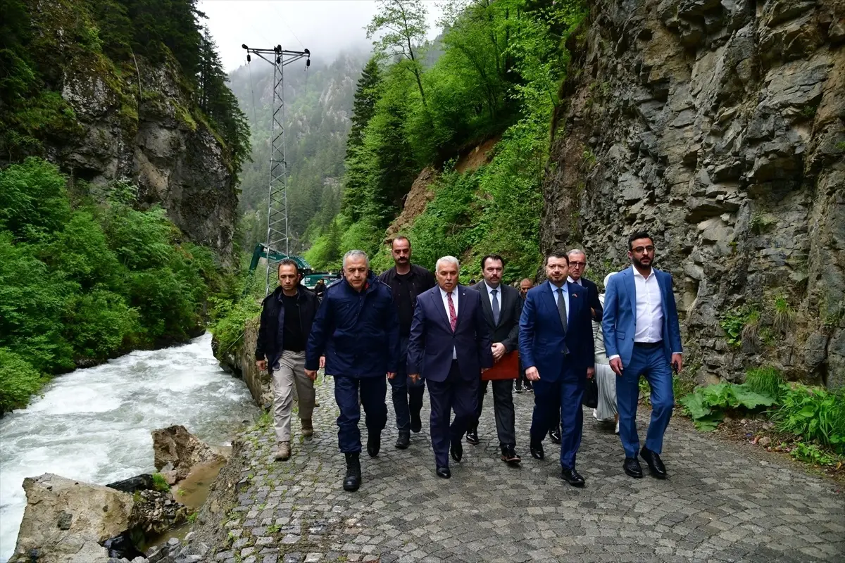 Uzungöl'de Kaybolan Çocuk İçin Arama Devam Ediyor