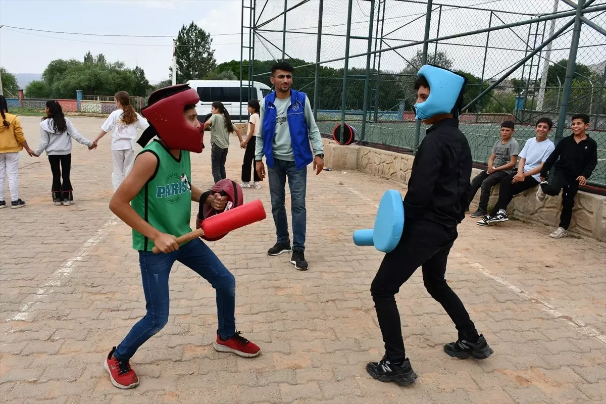 Batman'da Mezuniyet Coşkusu