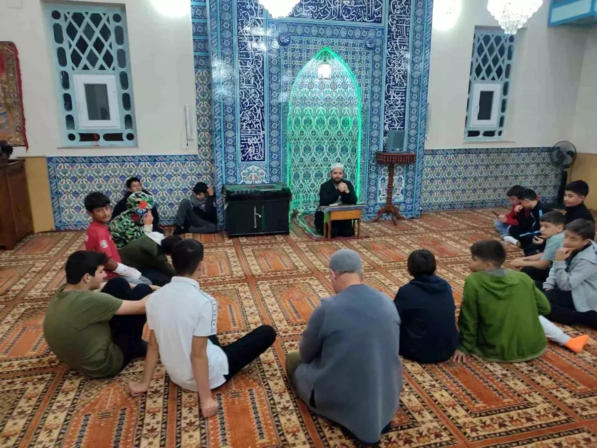 Fetih Buluşması Gençleri Bir Araya Getirdi