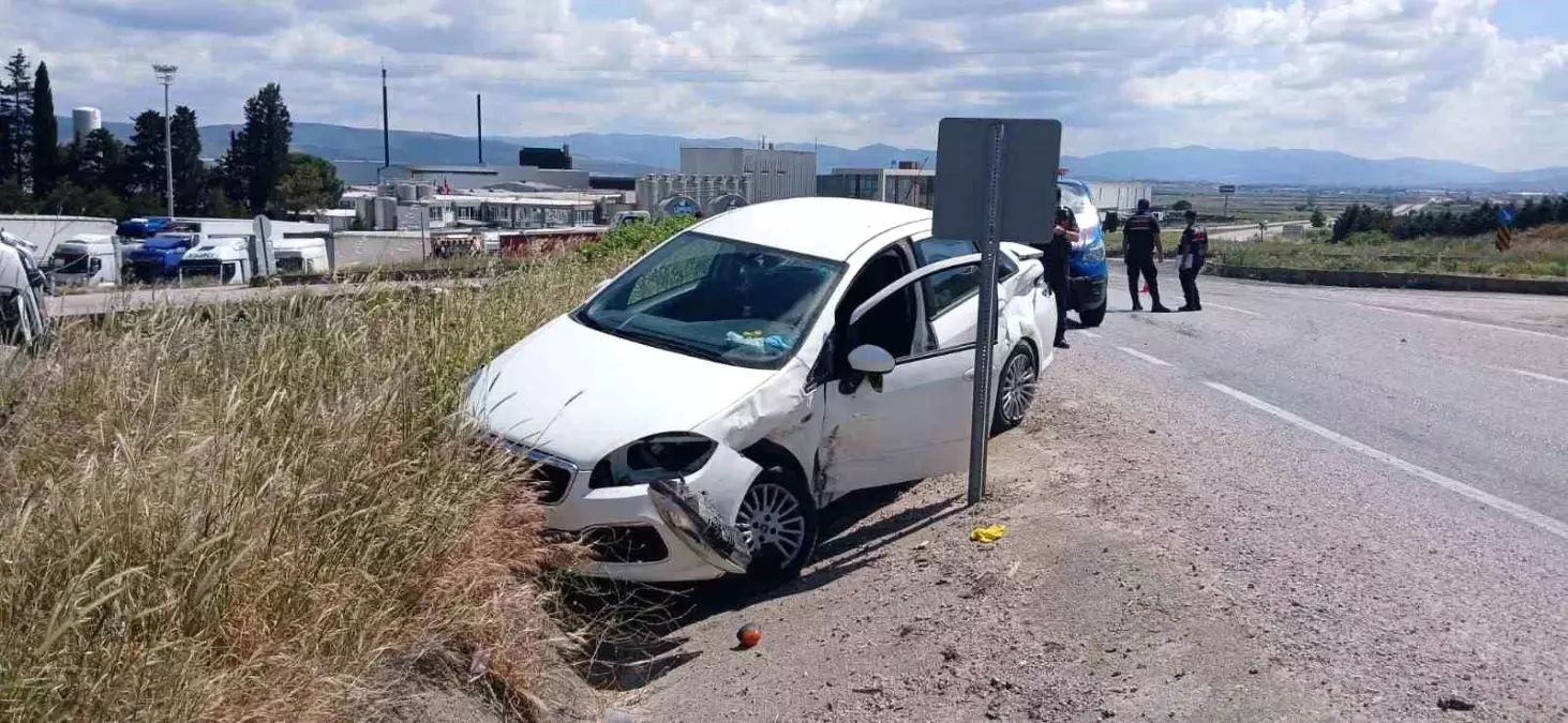 Gönen'de Trafik Kazası: 3 Yaralı