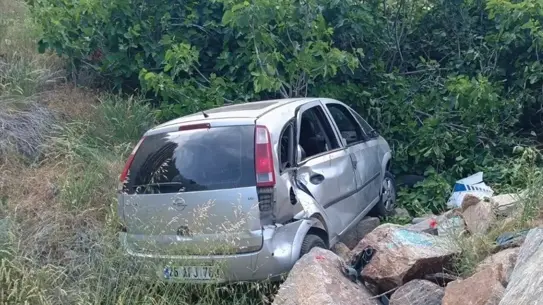 Uşak'ta Otomobil Devrildi: 4 Yaralı