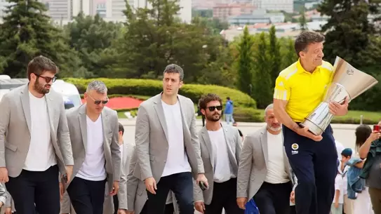 Fenerbahçe Beko Anıtkabir'i Ziyaret Etti