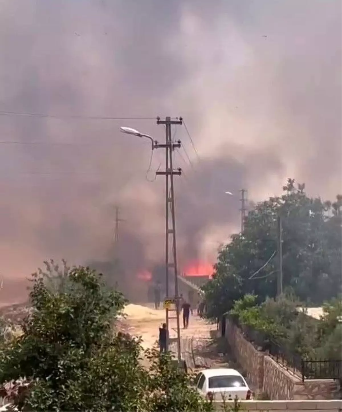 Adıyaman'da Anız Yangını Korkuttu