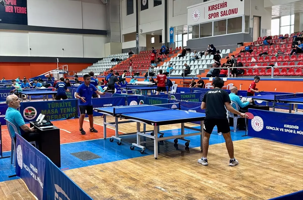 Kırşehir'de Masa Tenisi Şampiyonası Sonuçlandı