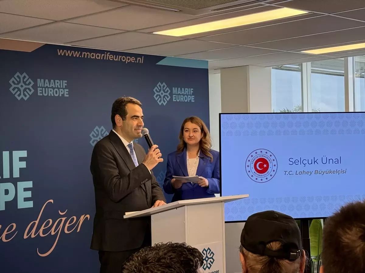 Hollanda'da Maarif Europe Amsterdam Eğitim Merkezi açıldı