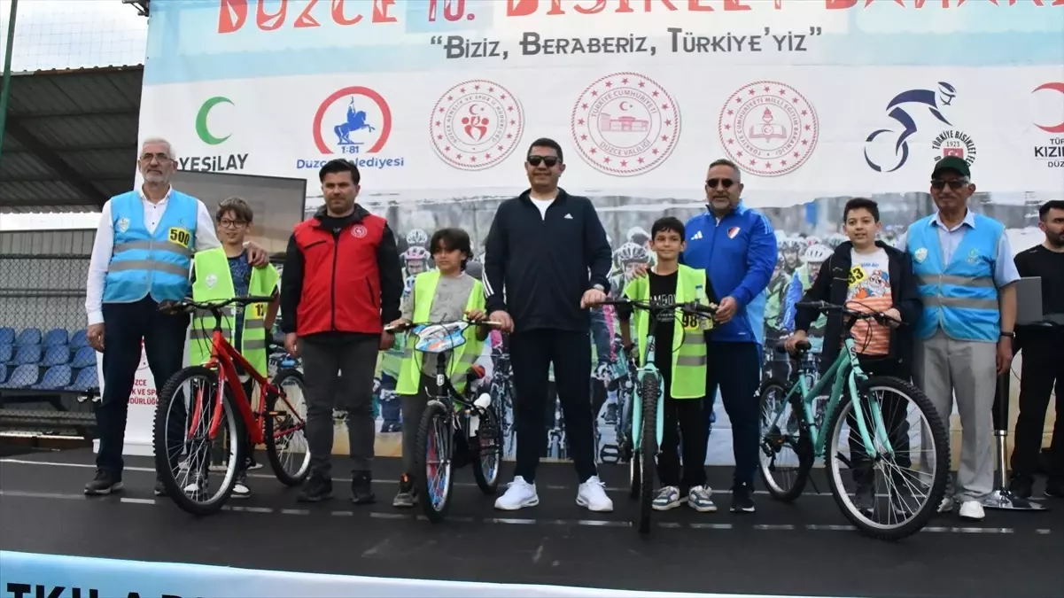 Düzce'de Bisiklet Turu Coşkusu