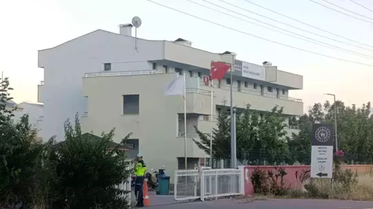 Silifke'de Gençler Denizde Yetersiz Güvenlik Nedeniyle Boğuldu