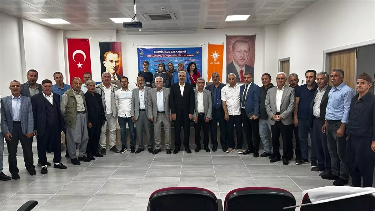 AK Parti Çermik’te Danışma Toplantısı