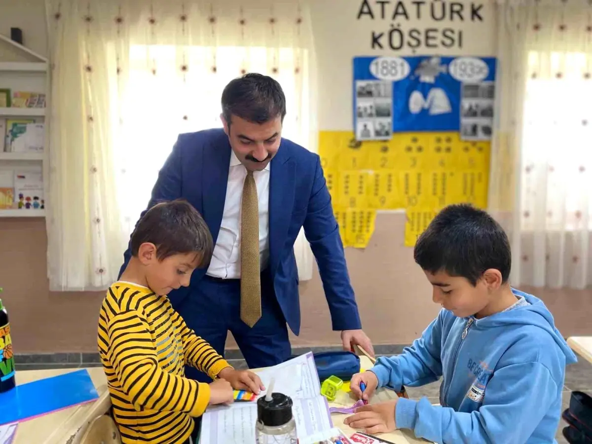 Kaymakam Akköz ve Başkan Elma'nın Eğitime Destek Ziyareti