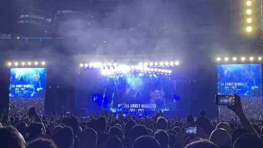 Guns N' Roses Türkiye'de Anma Konseri