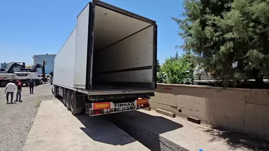Şırnak'ta Tırda 30 kg Metamfetamin Ele Geçirildi
