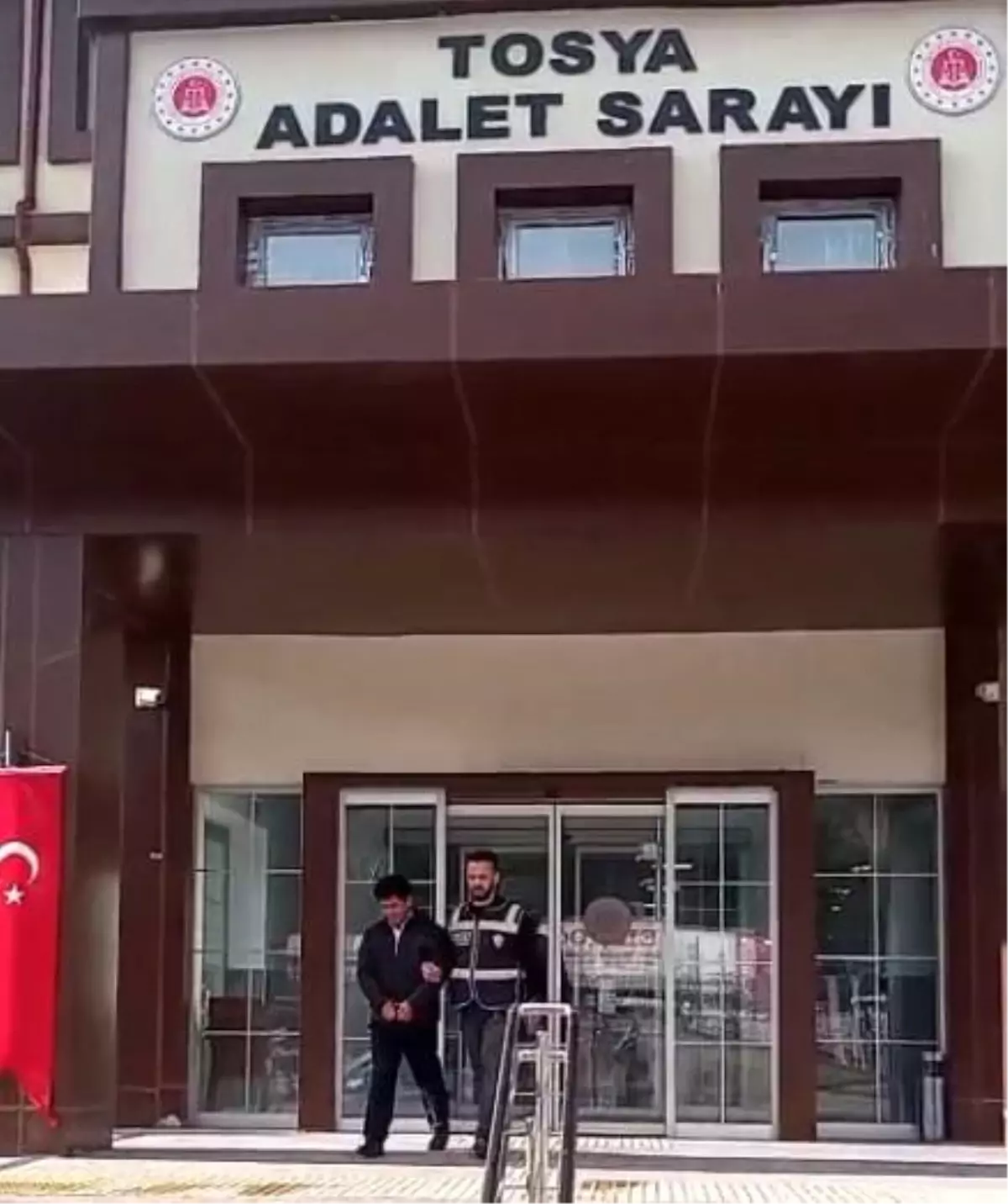 Tosya'da Otobüste 10 Düzensiz Göçmen Yakalandı