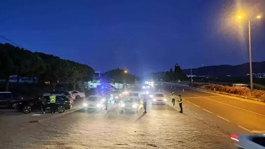 Kuşadası'nda Trafik Denetimi: 53 Bin TL Ceza