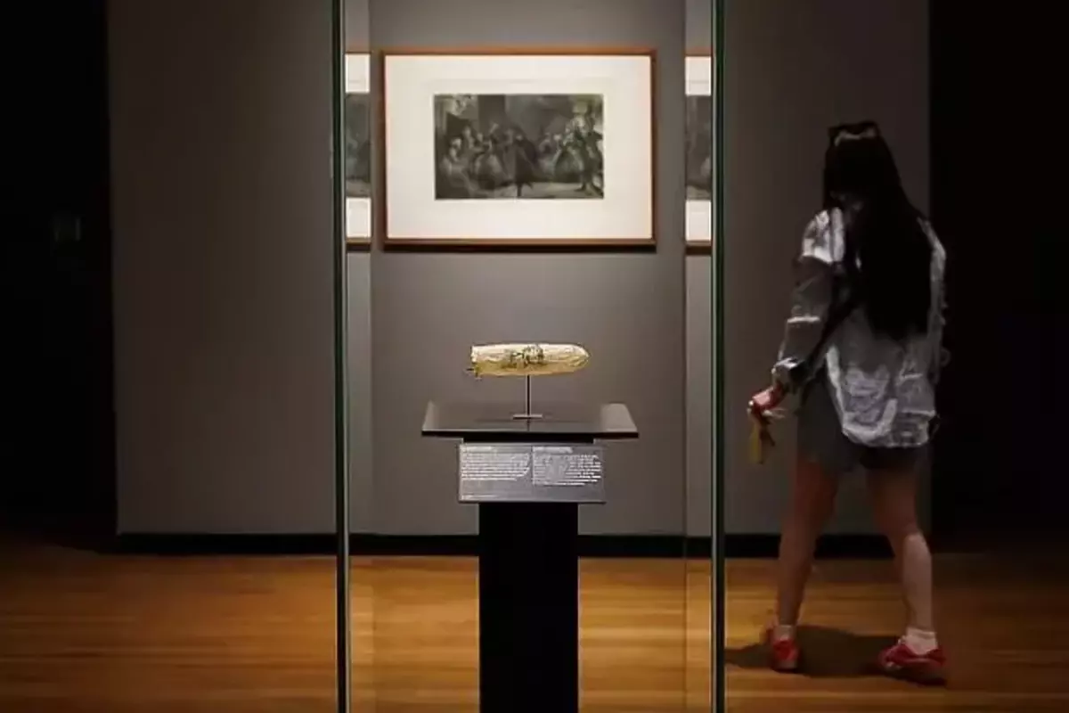 Amsterdam'da 200 Yıllık Prezervatif Sergilenmeye Başladı