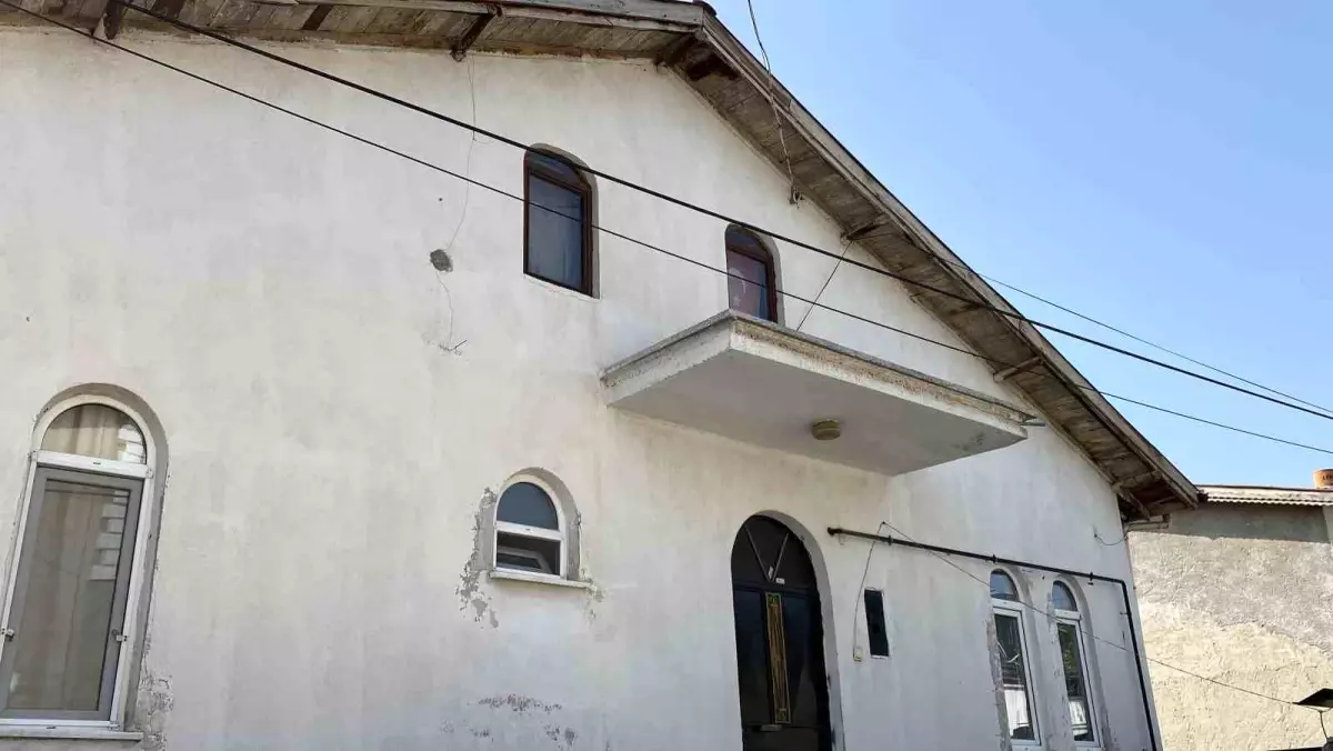 Konya'da Balkonundan Düşen Adam Hayatını Kaybetti