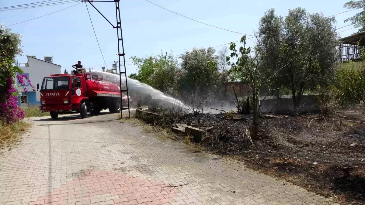 Antalya'da Sigaradan Çıkan Yangın Olası Felaketi Önledi