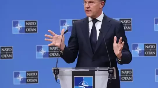 NATO Bakanları Brüksel'de Toplandı