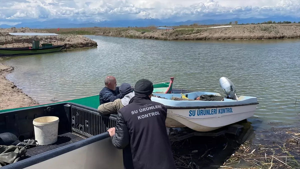 Beyşehir'de Kaçak Av Ağı Ele Geçirildi