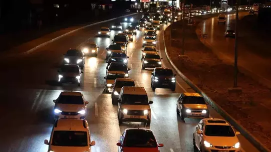 Kırıkkale'de Bayram Trafiği Yoğunlaştı