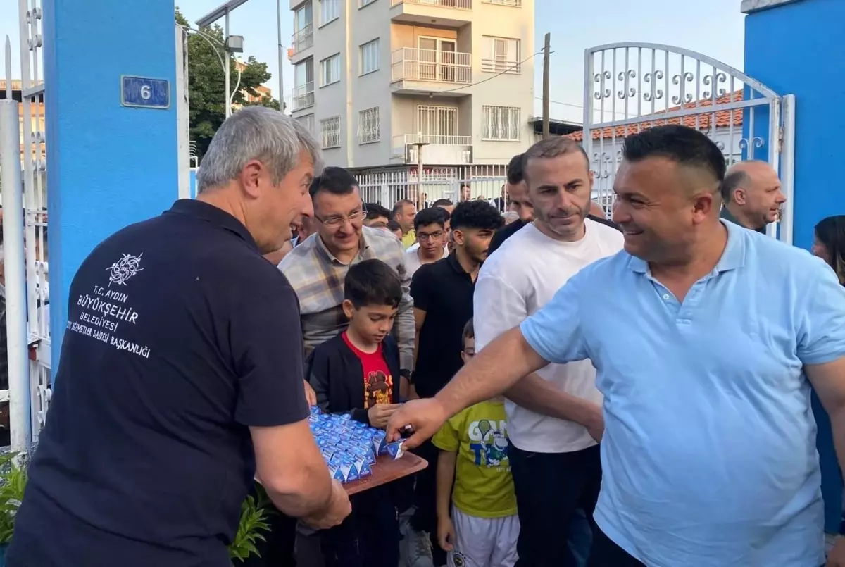 Aydın Belediyesi'nden Bayramda Lokum İkramı