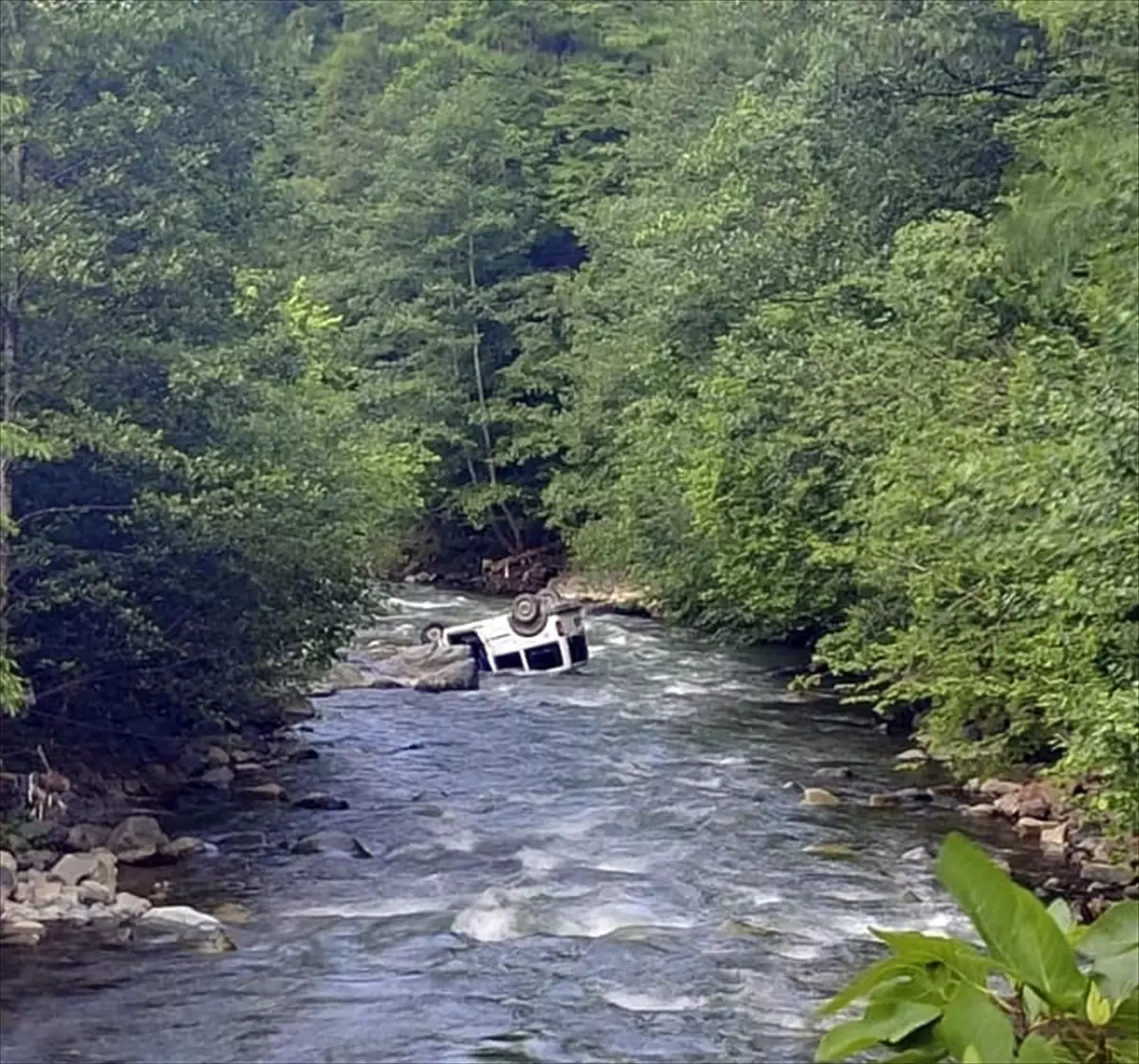 Araklı'da Trafik Kazası: Çift Hayatını Kaybetti