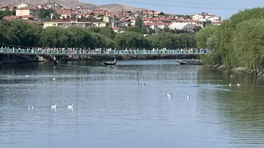 Tahtalı Köprü'de Denge Demiri Kırıldı