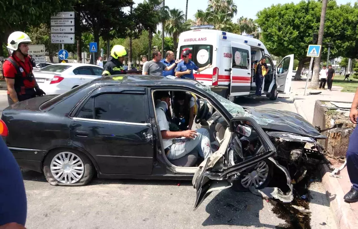 Mersin'de Feci Kaza: 3 Yaralı